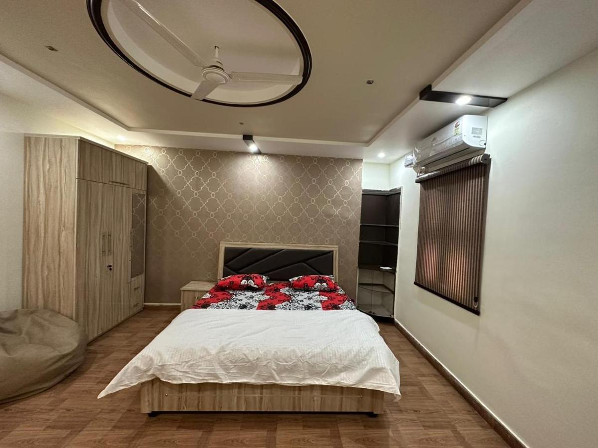 Sunrays - Unique 3Bhk In The Heart Of The City Gwalior Dış mekan fotoğraf